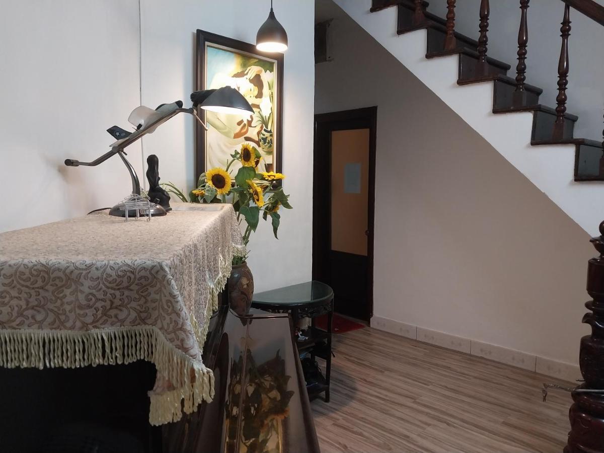 Da Tree Homestay Hanoi Luaran gambar